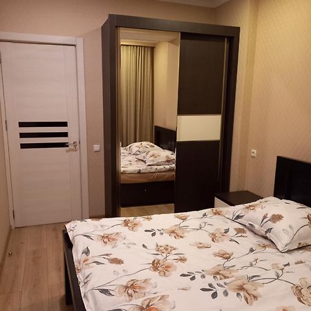 Grigol'S Apartament Tbilisi Ngoại thất bức ảnh