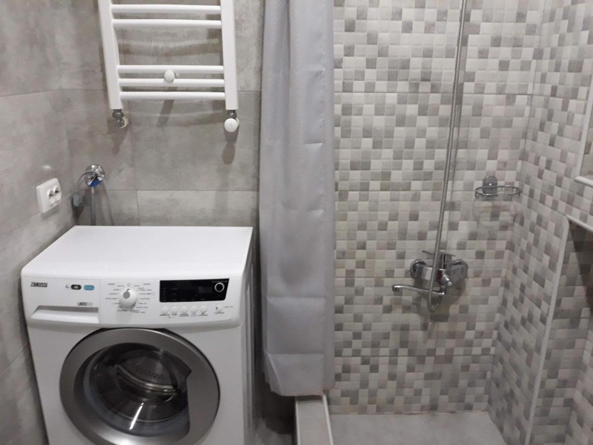 Grigol'S Apartament Tbilisi Ngoại thất bức ảnh