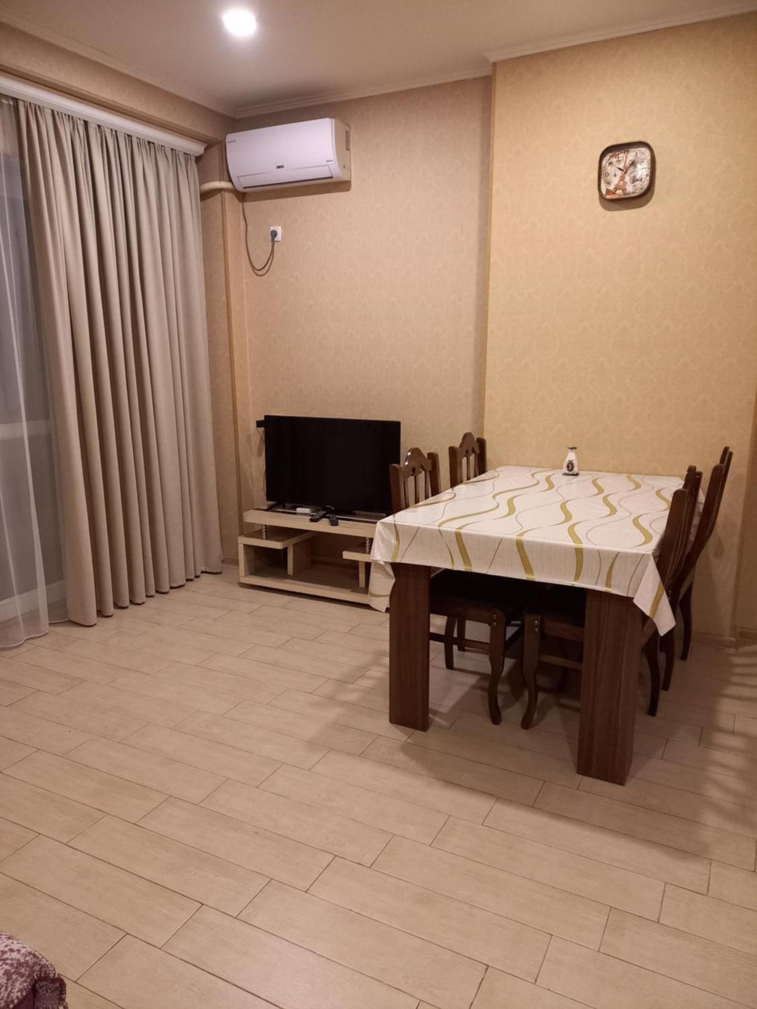 Grigol'S Apartament Tbilisi Ngoại thất bức ảnh